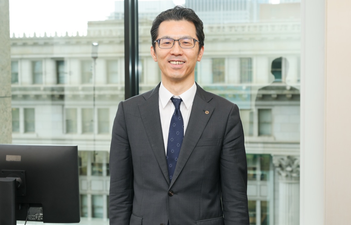 次代を担う仲間と歩むイメージ